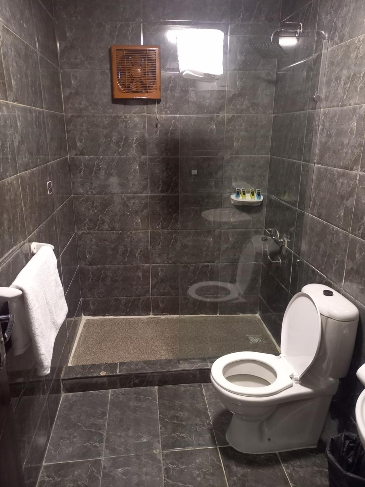 Basha Pyramids Inn Kafret el-Gabal 外观 照片
