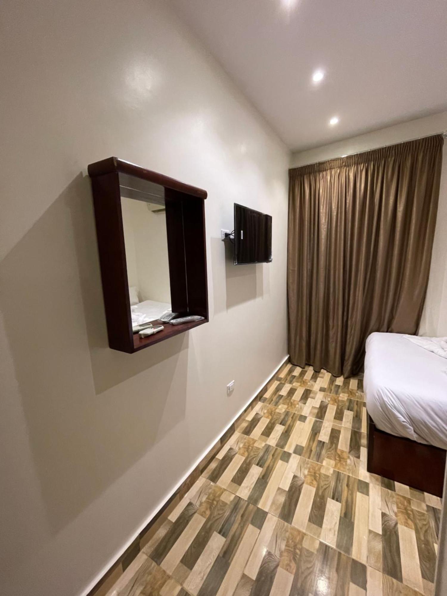 Basha Pyramids Inn Kafret el-Gabal 外观 照片