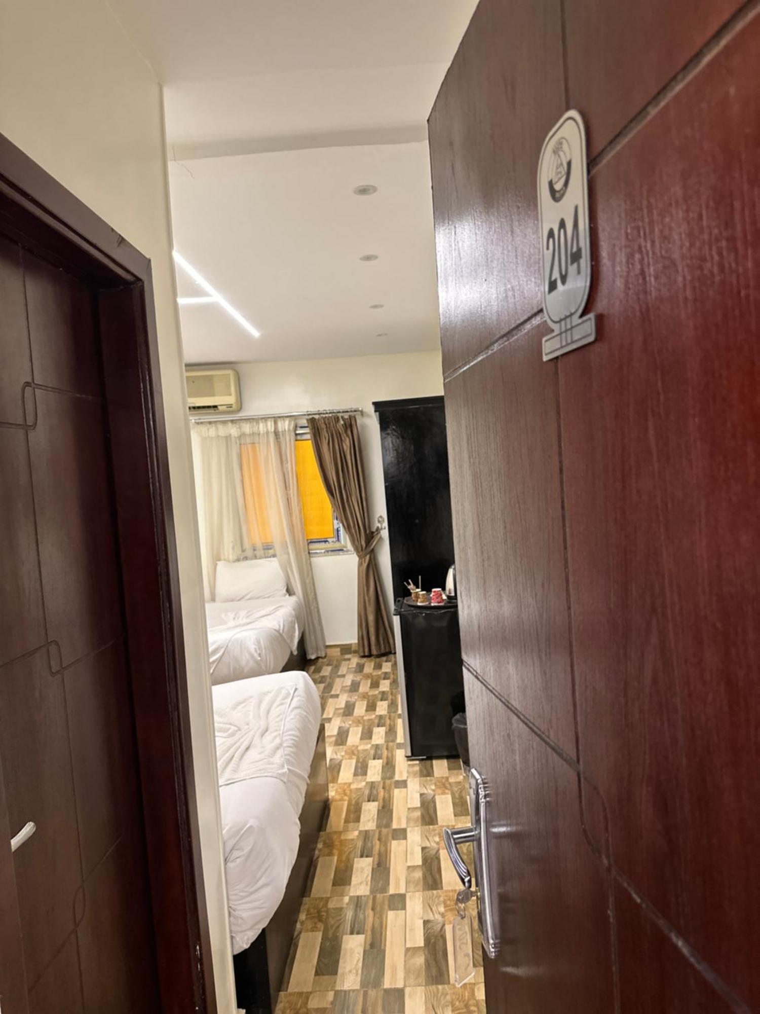 Basha Pyramids Inn Kafret el-Gabal 外观 照片