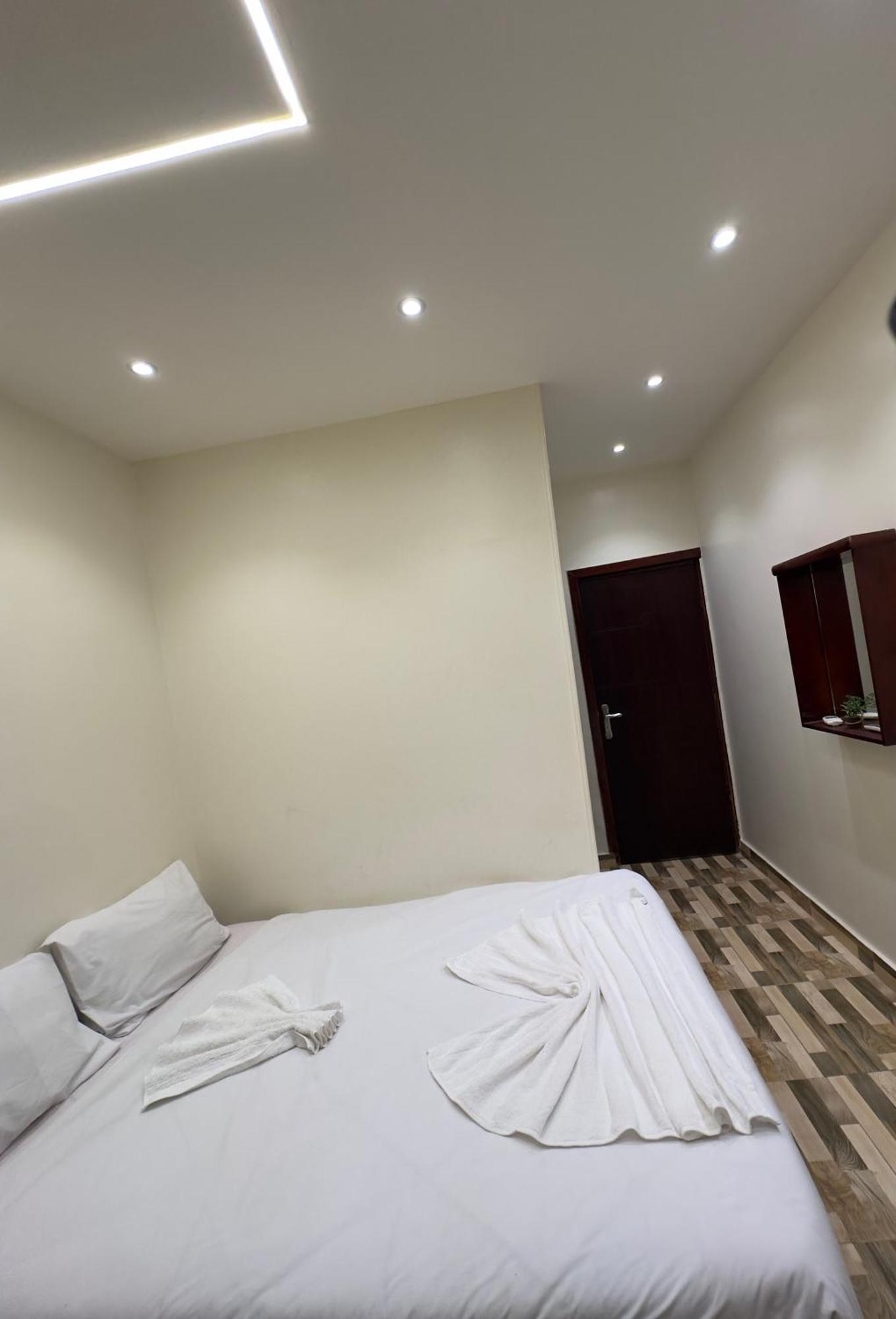 Basha Pyramids Inn Kafret el-Gabal 外观 照片